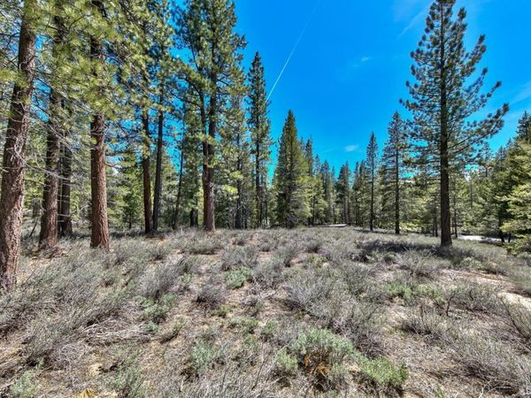 2 Sawmill Road, South Lake Tahoe, CA 96150