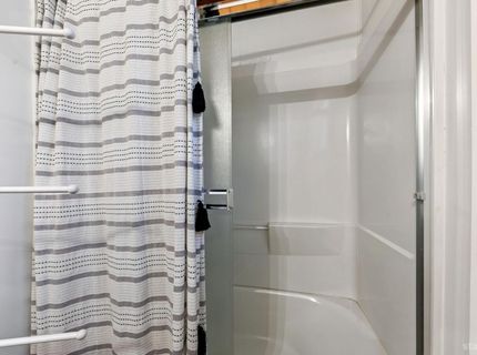 2692 Springwood Drive, South Lake Tahoe, CA 96150 Photo