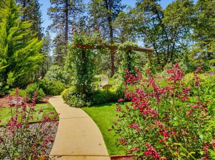 10213 Evergreen Ranch Ct, Grass Valley, CA 95949 Photo