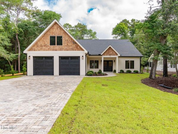 138 Mimosa Boulevard, Pine Knoll Shores, NC 28512