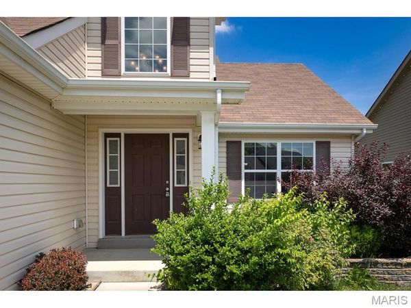 255 Winding Bluffs Court, Fenton, MO 63026