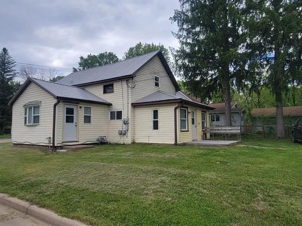 230 S 3rd Street, Unit 2, Black River Falls, WI 54615