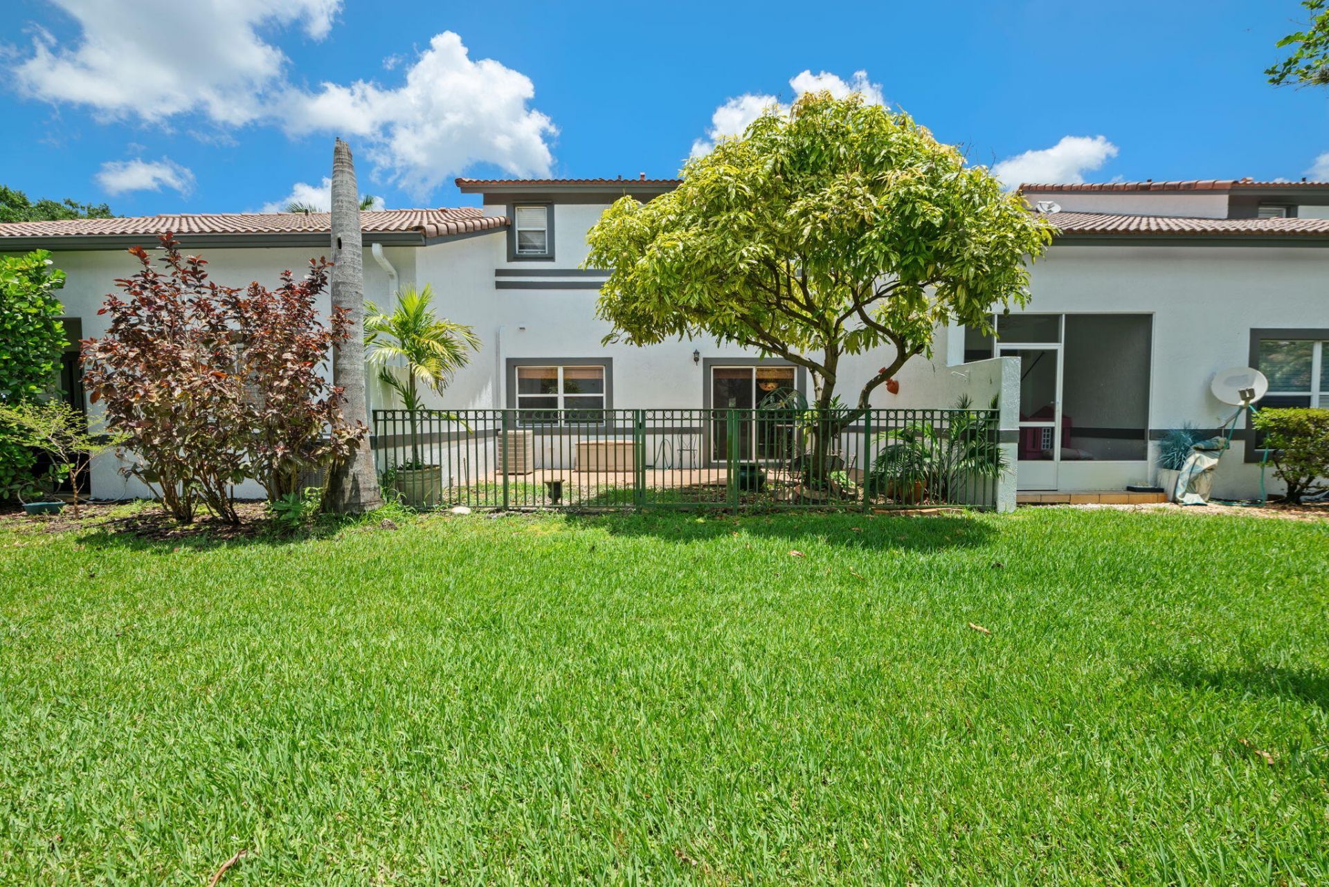 2481 NW 98th Lane, Sunrise, FL 33322 Photo
