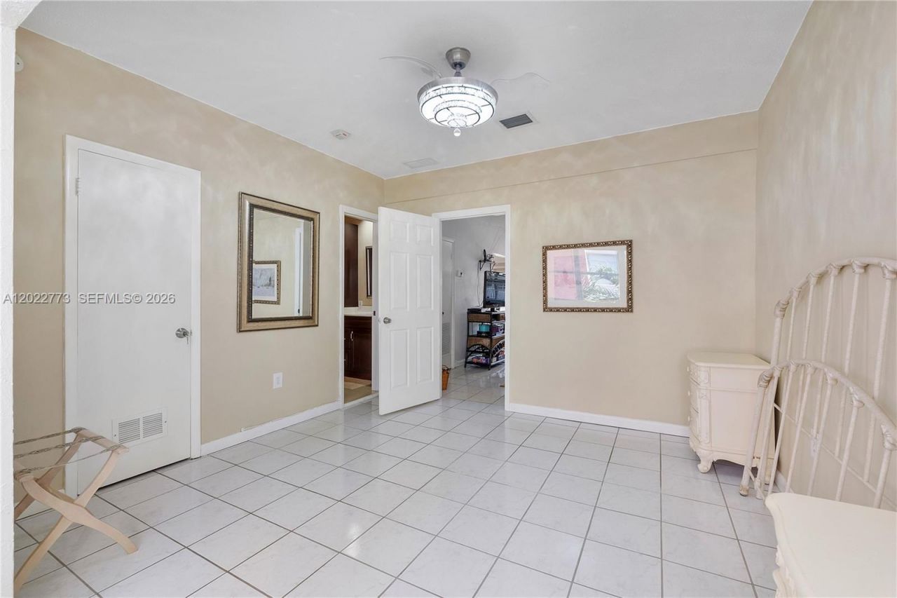 3133 S Ocean Dr , Unit 318, Hallandale Beach, FL 33009 Photo