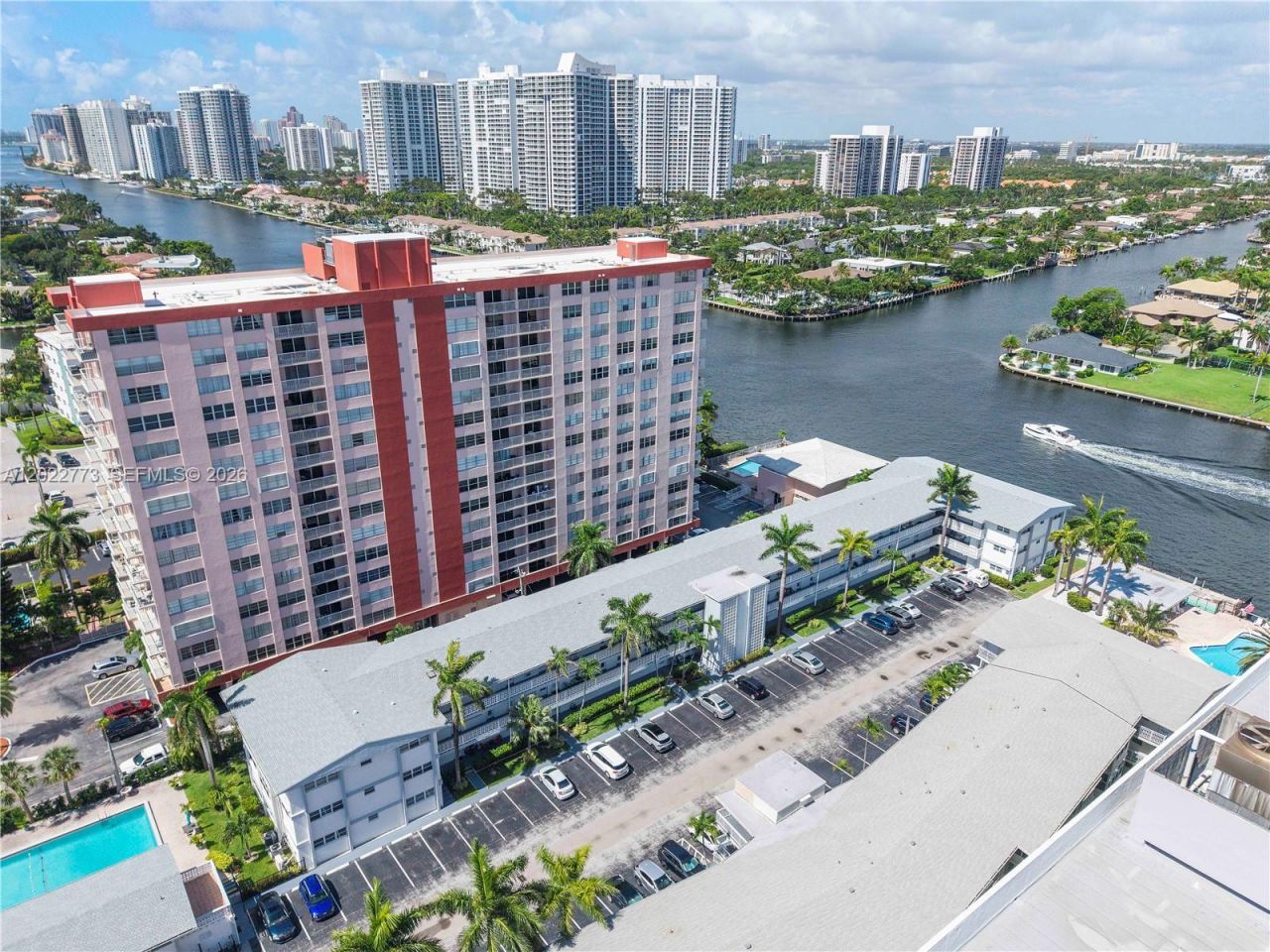 3133 S Ocean Dr , Unit 318, Hallandale Beach, FL 33009 Photo