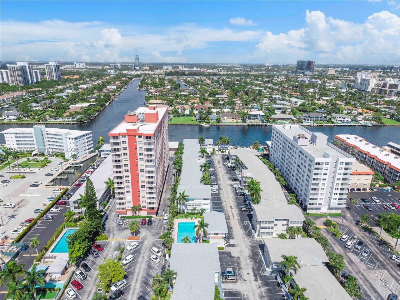 3133 S Ocean Dr , Unit 318, Hallandale Beach, FL 33009 Photo