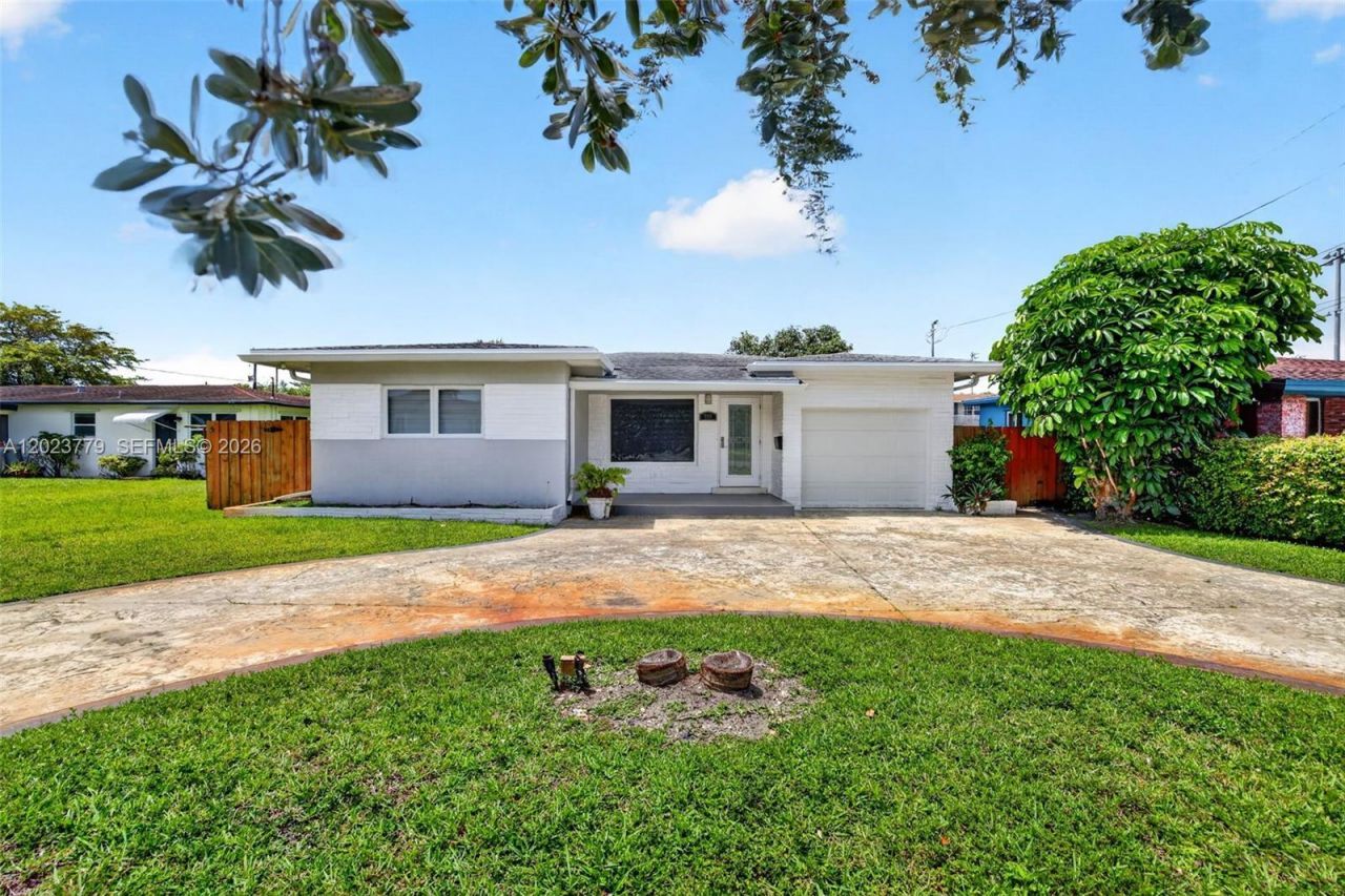 709 NW 9th Ct , Hallandale Beach, FL 33009 Photo