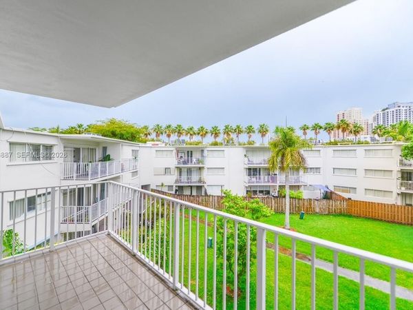 7737 SW 88th St , Unit C312, Miami, FL 33156