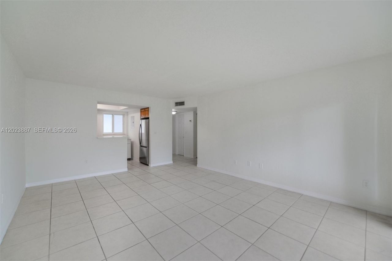 7737 SW 88th St , Unit C312, Miami, FL 33156 Photo