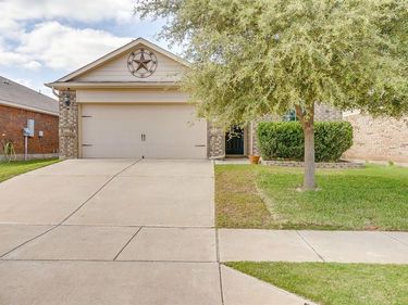6252 Jasper Lake Drive, Fort Worth, TX 76179
