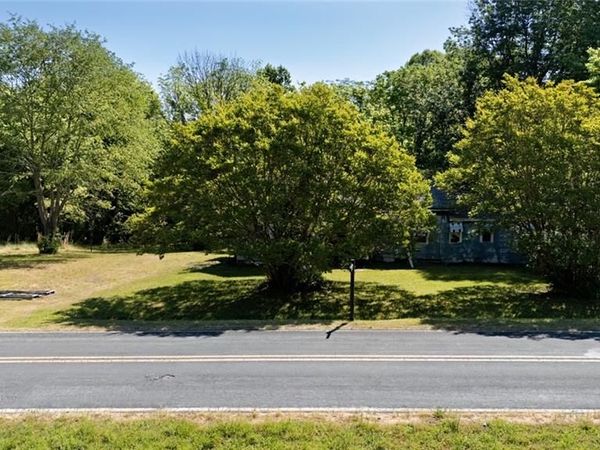 1305 Bridgepoint Road, Greensboro, NC 27405