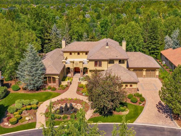1020 W Shearwater Lane, Eagle, ID 83616