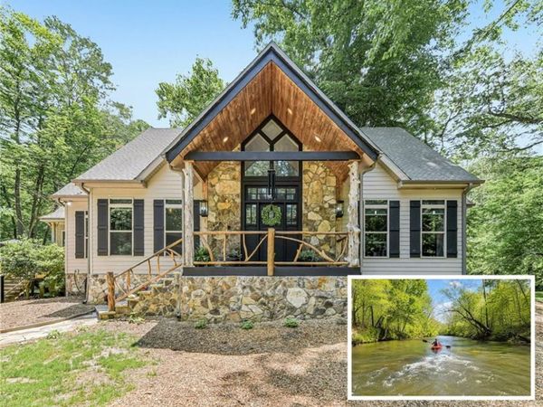982 Golden Avenue , Dahlonega, GA 30533