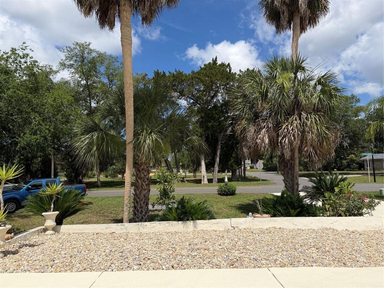 11878 W Riverhaven Drive, Homosassa, FL 34448 Photo