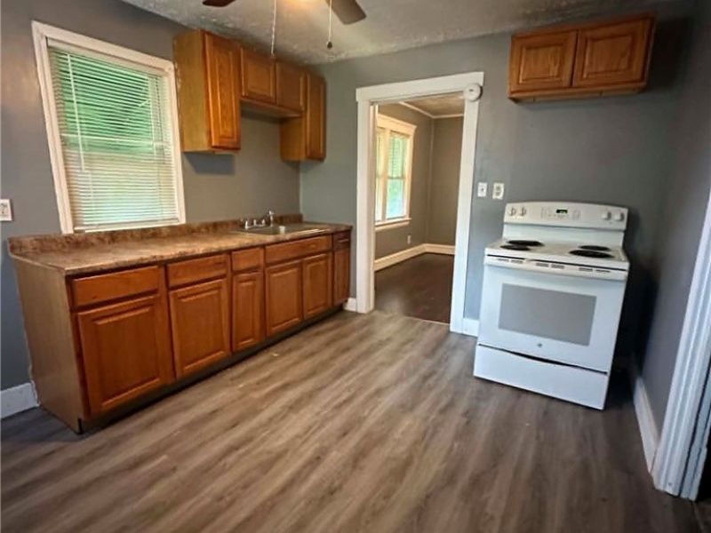 4263 E 163 Street, Cleveland, OH 44128 Photo 10