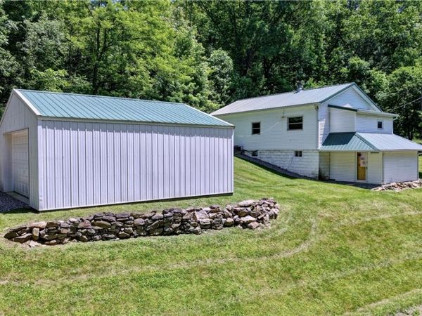12413 Lick Run RD, Newcomerstown, OH 43832