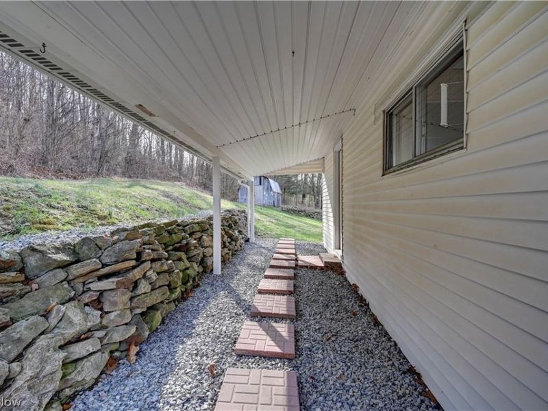 12413 Lick Run RD, Newcomerstown, OH 43832 Photo 16