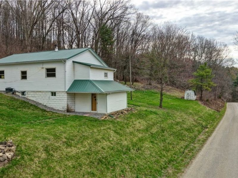 12413 Lick Run RD, Newcomerstown, OH 43832 Photo 2