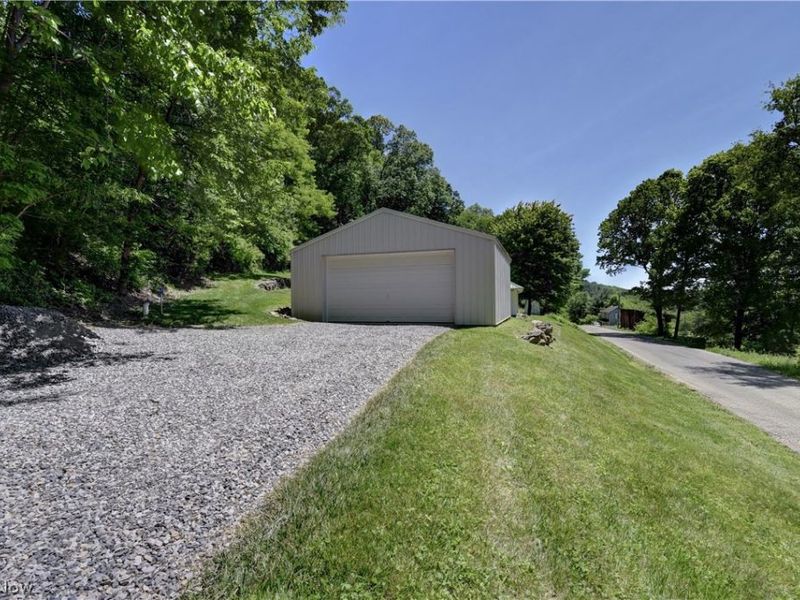 12413 Lick Run RD, Newcomerstown, OH 43832 Photo 24