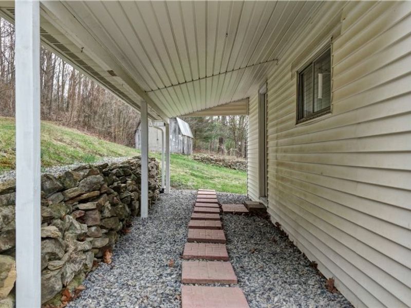 12413 Lick Run RD, Newcomerstown, OH 43832 Photo 26