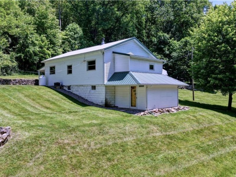 12413 Lick Run RD, Newcomerstown, OH 43832 Photo 3