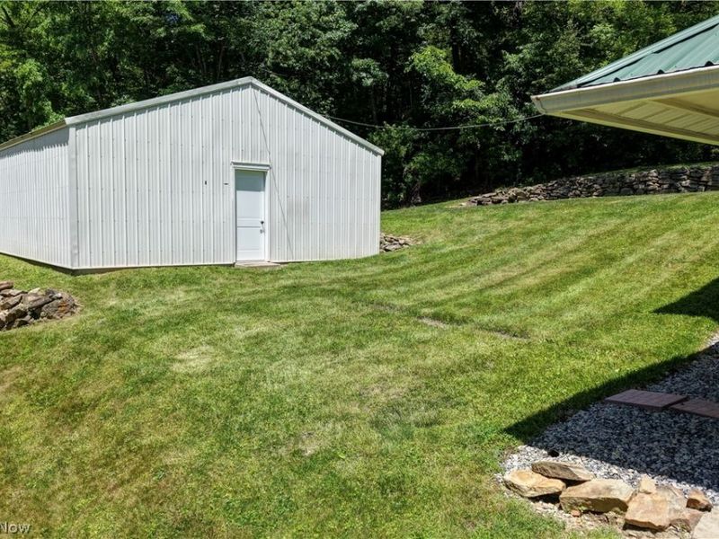 12413 Lick Run RD, Newcomerstown, OH 43832 Photo 32