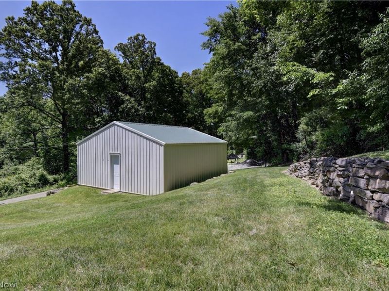 12413 Lick Run RD, Newcomerstown, OH 43832 Photo 35