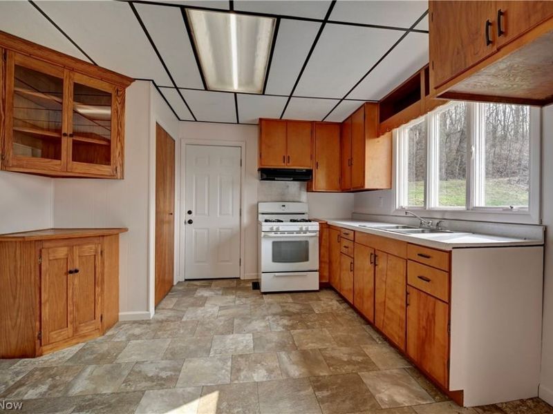12413 Lick Run RD, Newcomerstown, OH 43832 Photo 4