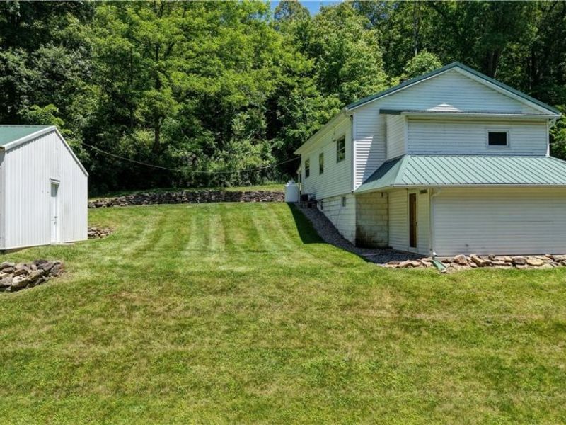 12413 Lick Run RD, Newcomerstown, OH 43832 Photo 4