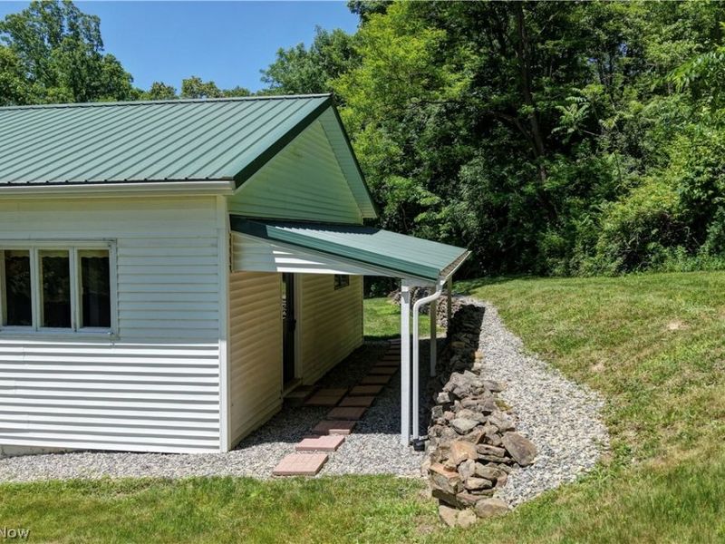 12413 Lick Run RD, Newcomerstown, OH 43832 Photo 6