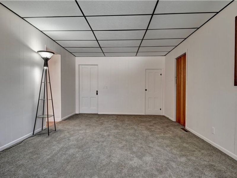 12413 Lick Run RD, Newcomerstown, OH 43832 Photo 8