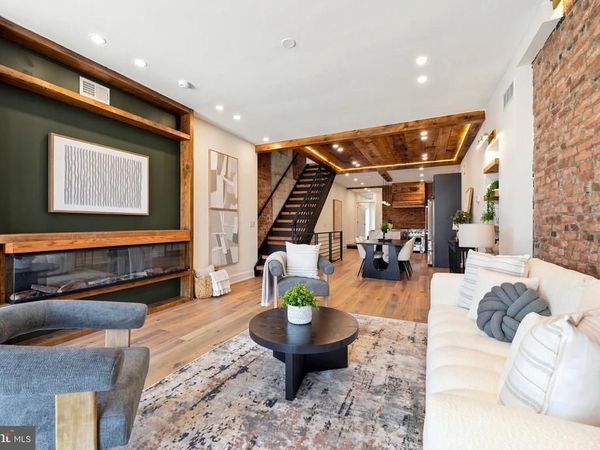 2506 8 E YORK STREET, PHILADELPHIA, PA 19125