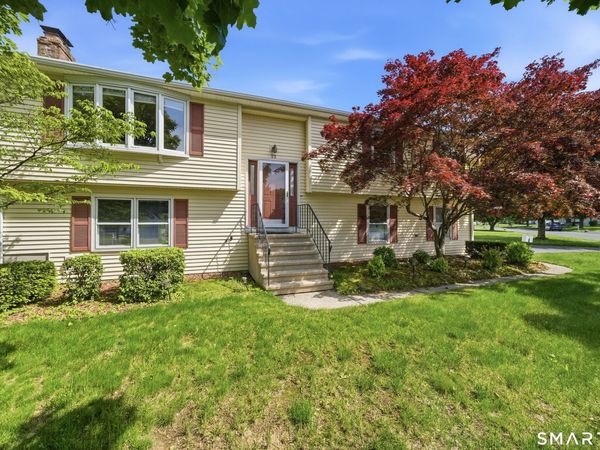 17 Spruceland, Enfield, CT 06082