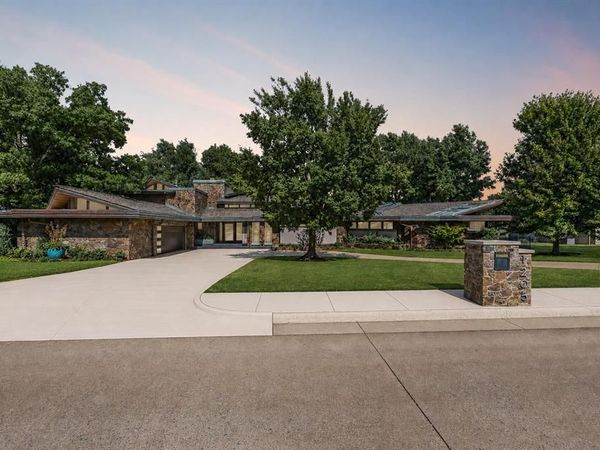 1205 Oak Tree Drive, Edmond, OK 73025