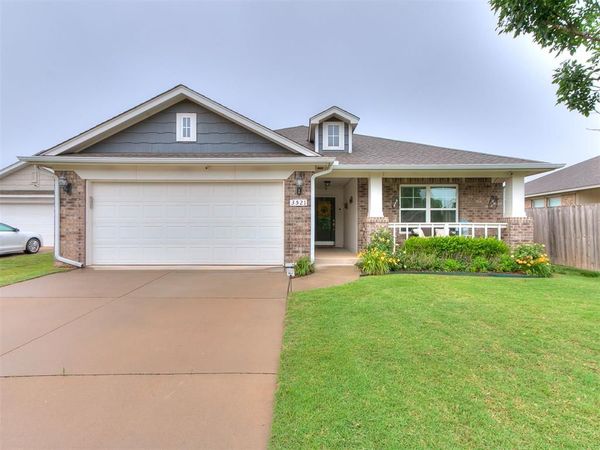 3521 Piney River Drive, Yukon, OK 73099