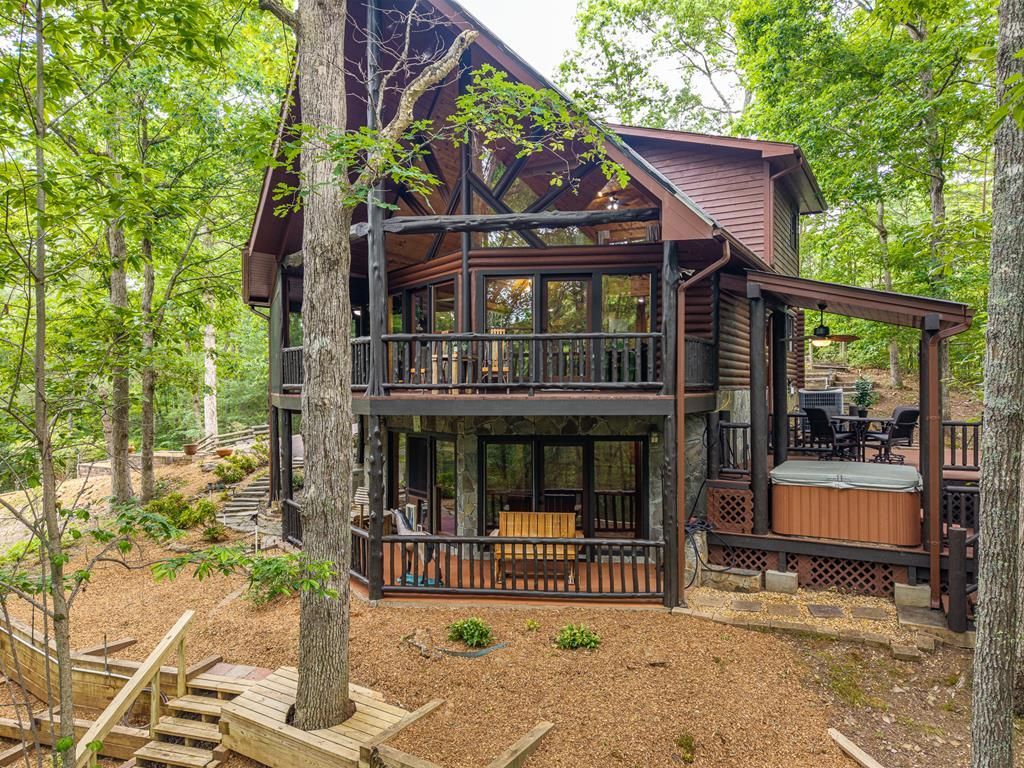 114 Arapaho Walk, Mineral Bluff, GA 30559 Main Photo