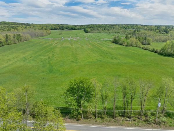 90 North Road, East Kingston, NH 03827
