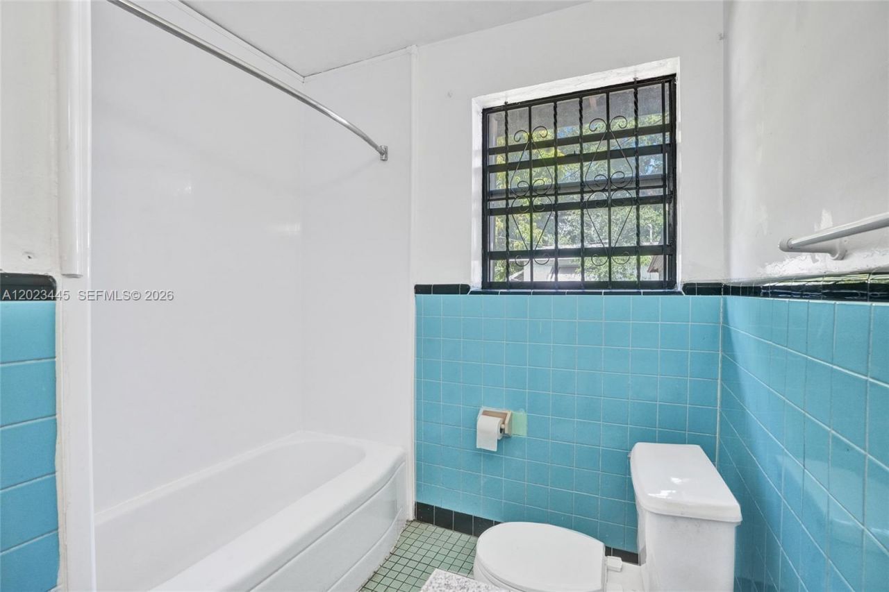 2980 NW 170th St, Miami Gardens, FL 33056 Photo