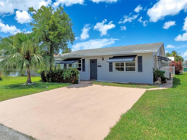 8521 NW 57th Ct , Tamarac, FL 33321