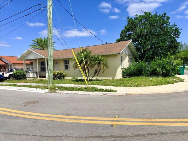 408 NW 12th St , Florida City, FL 33034