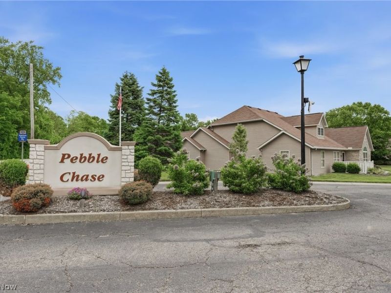 1210 Pebble Chase Circle NE, Massillon, OH 44646 Photo 2