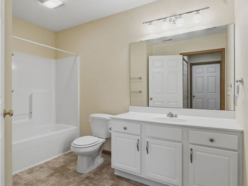 1210 Pebble Chase Circle NE, Massillon, OH 44646 Photo 28