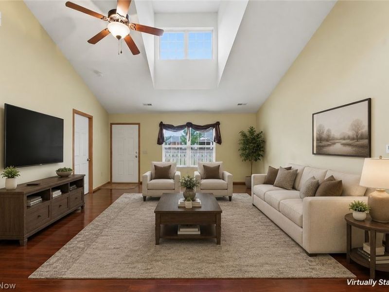 1210 Pebble Chase Circle NE, Massillon, OH 44646 Photo 4