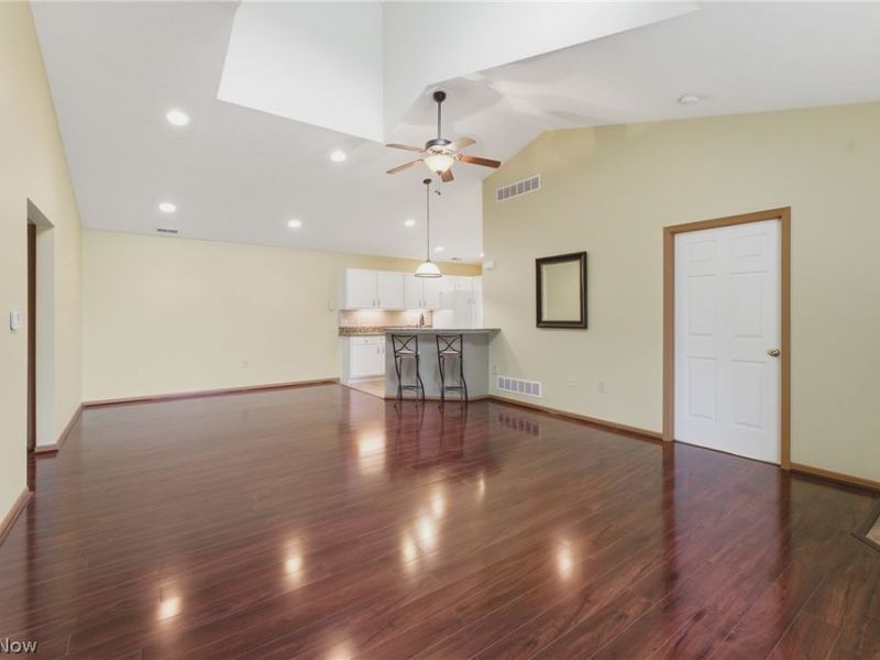 1210 Pebble Chase Circle NE, Massillon, OH 44646 Photo 4
