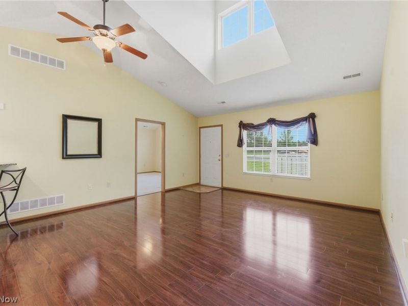 1210 Pebble Chase Circle NE, Massillon, OH 44646 Photo 5