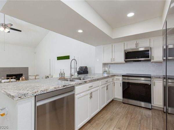 5627 Vineyard Lane , Unit NA, Las Vegas, NV 89110