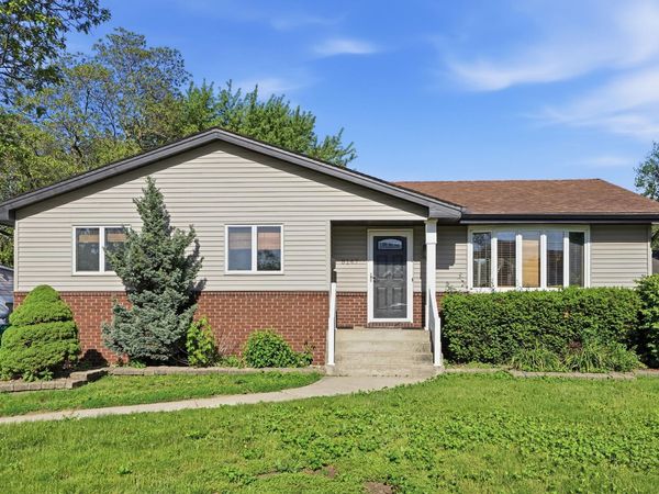 8147 Harrison Avenue, Munster, IN 46321