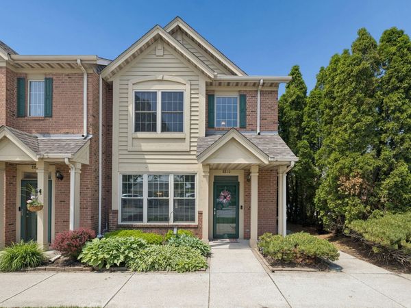 8810 5th Street, Highland, IN 46322