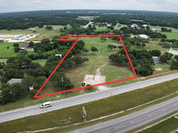 1555 S Burleson, Burleson, TX 76028