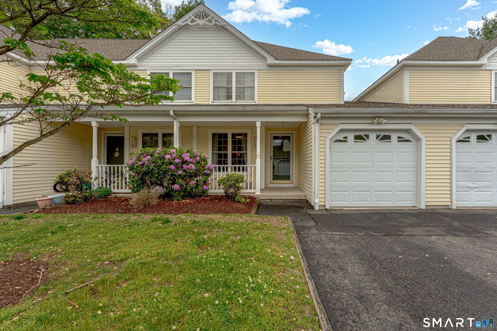 289 New Haven, Unit V, Milford, CT 06460 Main Photo